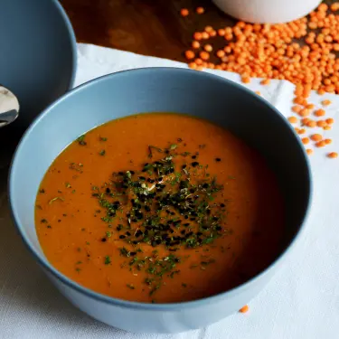 Serviervorschlag für Rote Linsensuppe