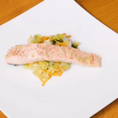 Gericht Asia-Lachs mit Lauchgemüse