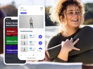 Junge Frau, die mit der Gro Health App trainiert