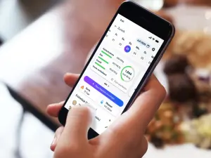 Smartphone auf dem man das geöffnete Ernährungstagebuch von Gro Health sieht